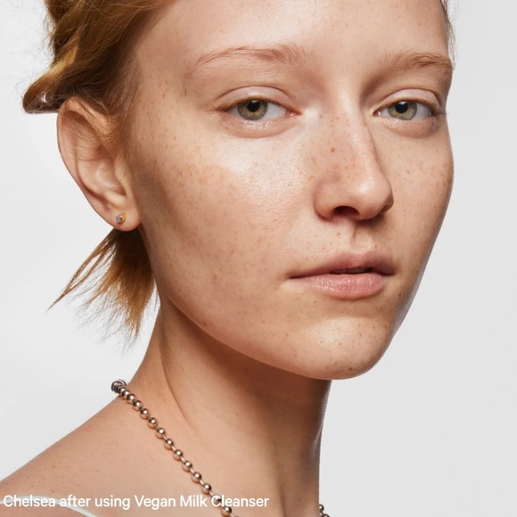 Milk Makeup Vegan Milk Cleanser Mini + MILK MAKEUP
Hydro Grip Primer Travel Size - Picture 7 of 12